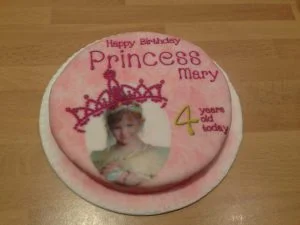 Bakerdays letterbox cake review