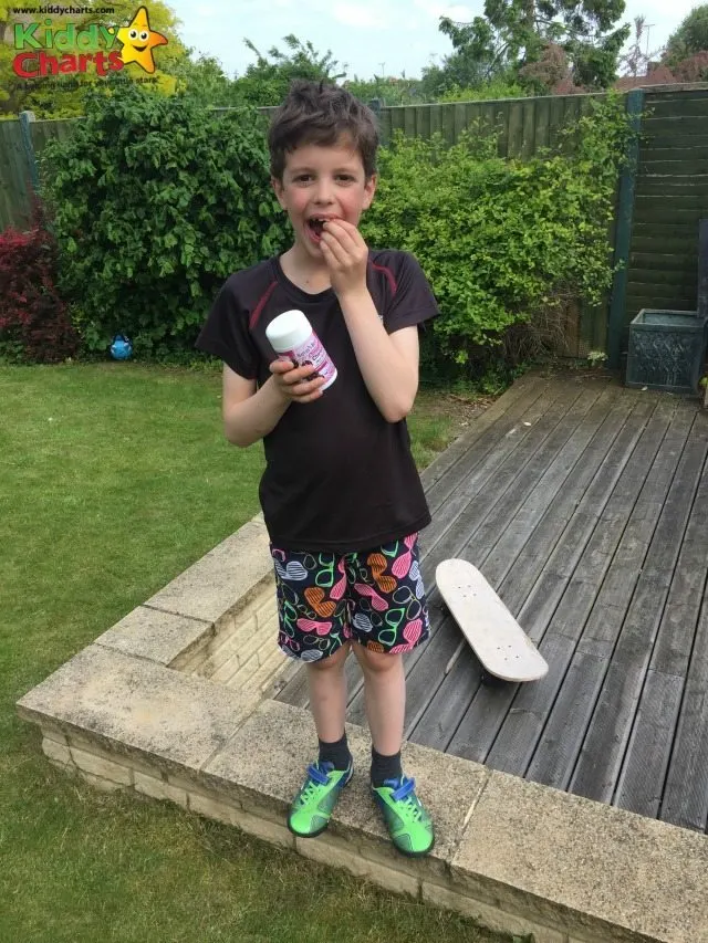 Do you give your kids Omega 3 supplements? We tried and tested the Natures Best ones for age 3+