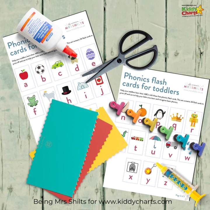 This image is showing a set of free phonics flash cards to help toddlers learn and recognize basic phonics.