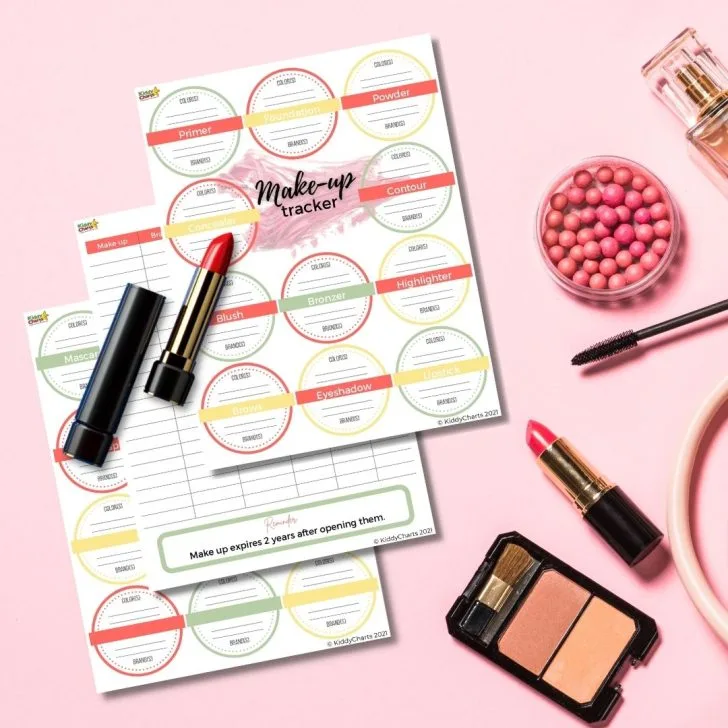 A box of makeup and makeup.