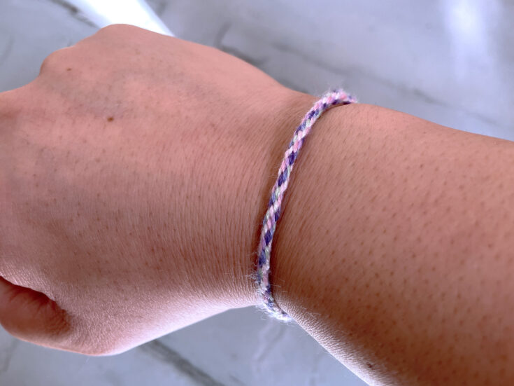 How to make easy friendship bracelets