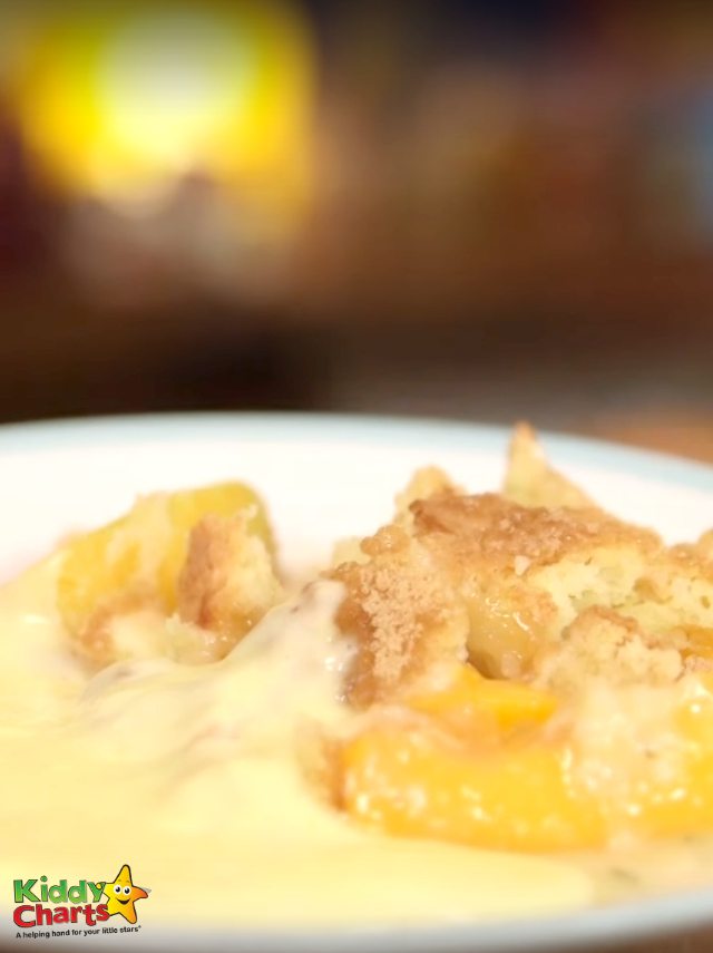 Delicious and Simple Peach Cobbler