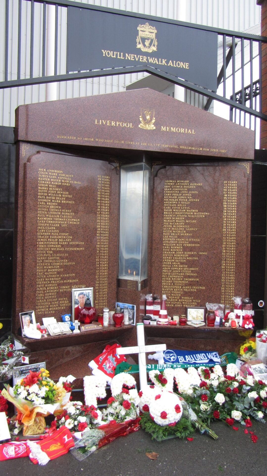Liverpool Football Club: Memorial