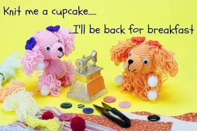 Mum blogs; Knit me a cupcake I'll be back for breakfast...