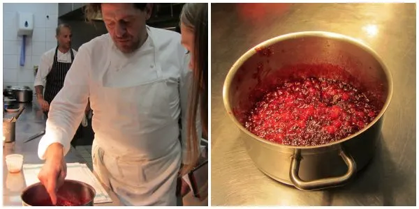 How to Cook a Turkey: Cranberry Sauce