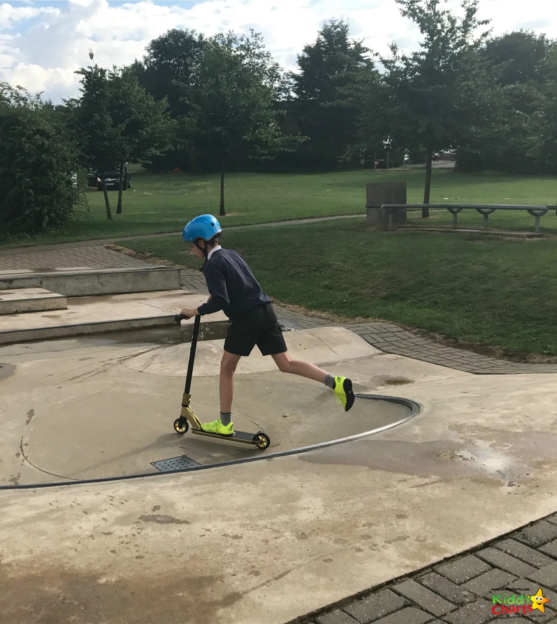 The Microscooter Cross Neck is definitely a good stunt scooter, and could be the best stunt scooter, designed for 12+, but my ten your old seems to be rather enjoying it - why not take a look?