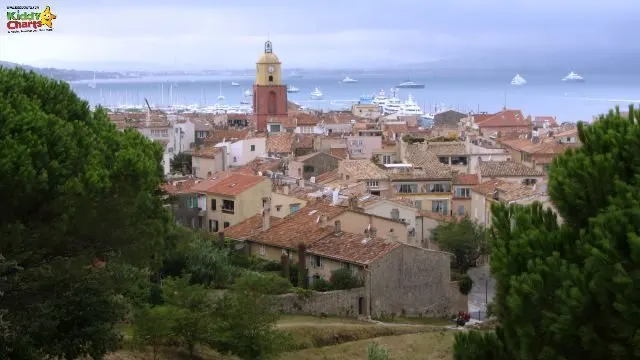 You get a perfect view of the houses, and the Saint Tropez town itself from the Citadelle